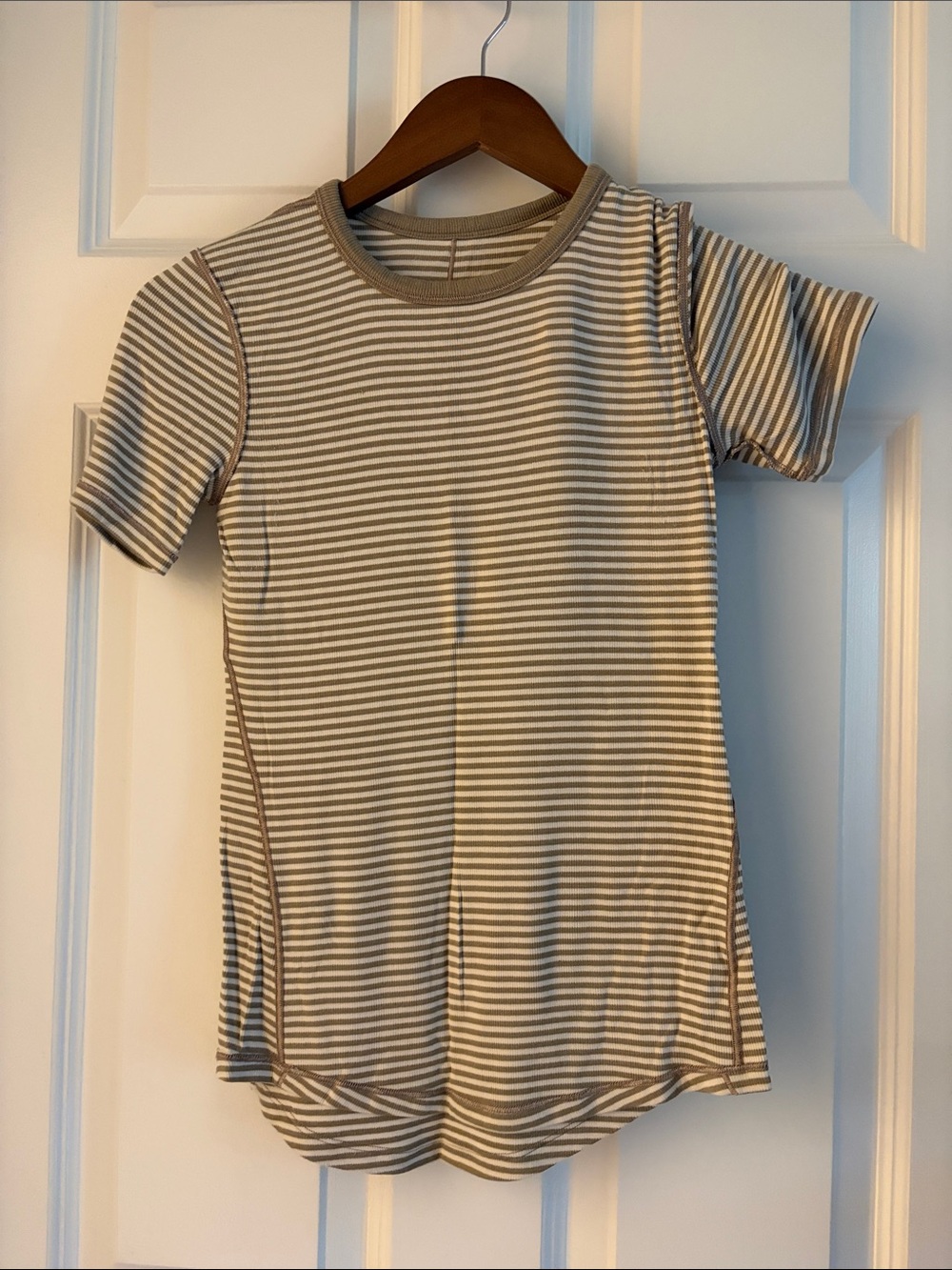 NWOT-Lululemon Short Sleeve Striped Tee in Beige & White